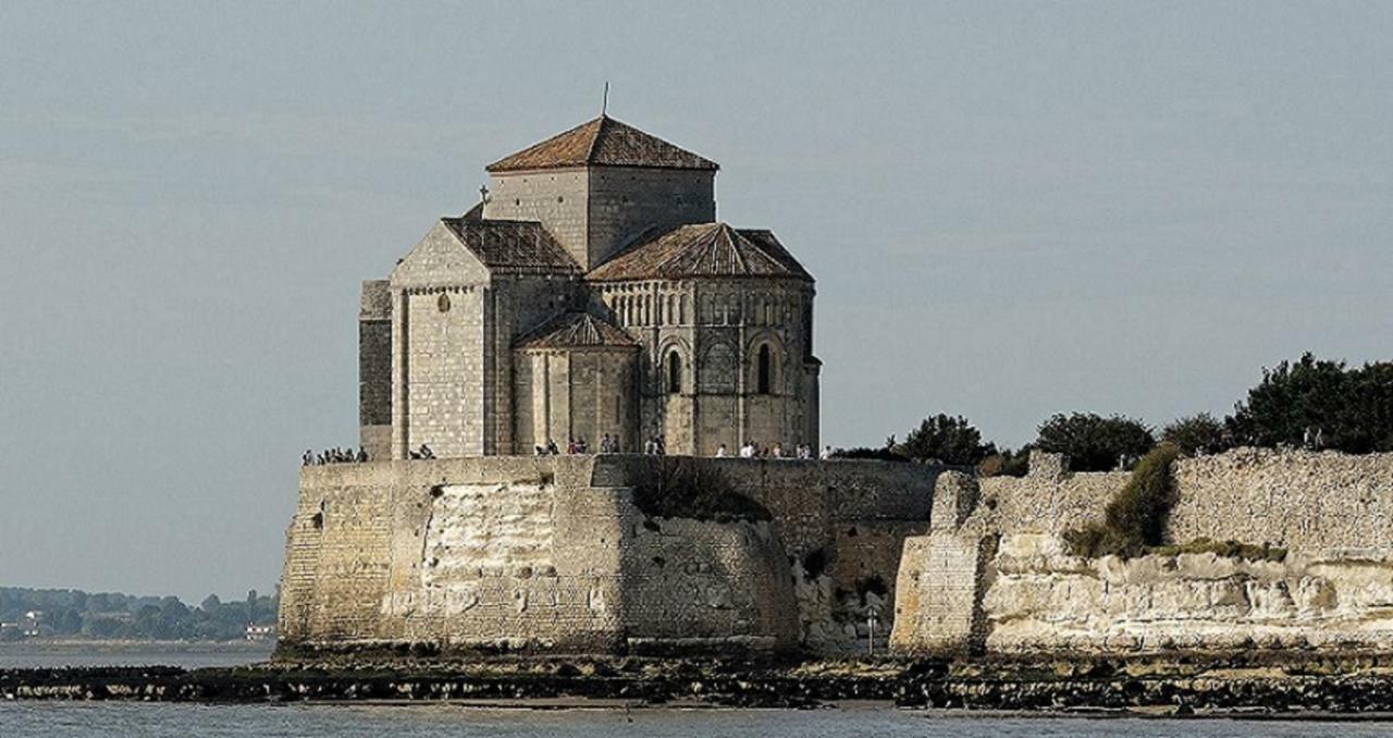 Gite Du Timbre Clion  Экстерьер фото